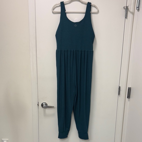 BEYOND THE BUMP THE JUMPSUIT - Picture 3 of 4